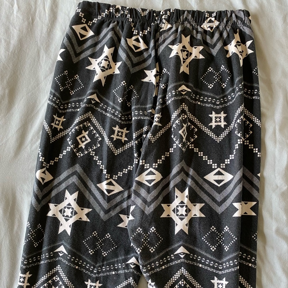 LULAROE Black & White Leggings